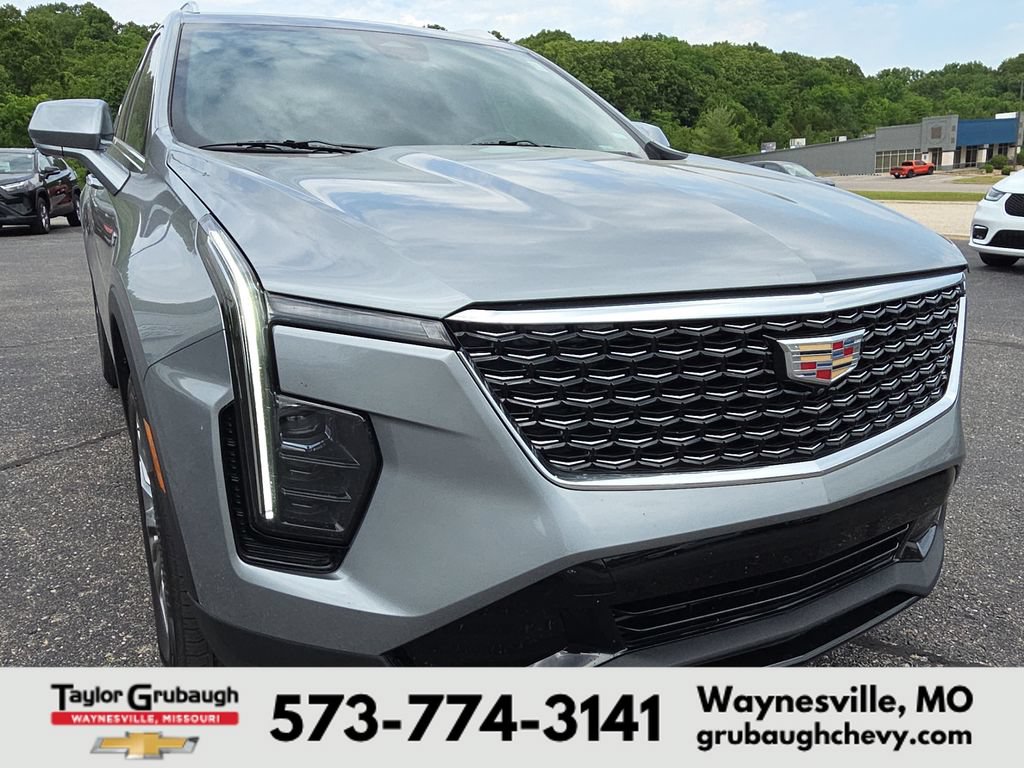 Used 2025 Cadillac XT4 Premium Luxury AWD/4WD image 11