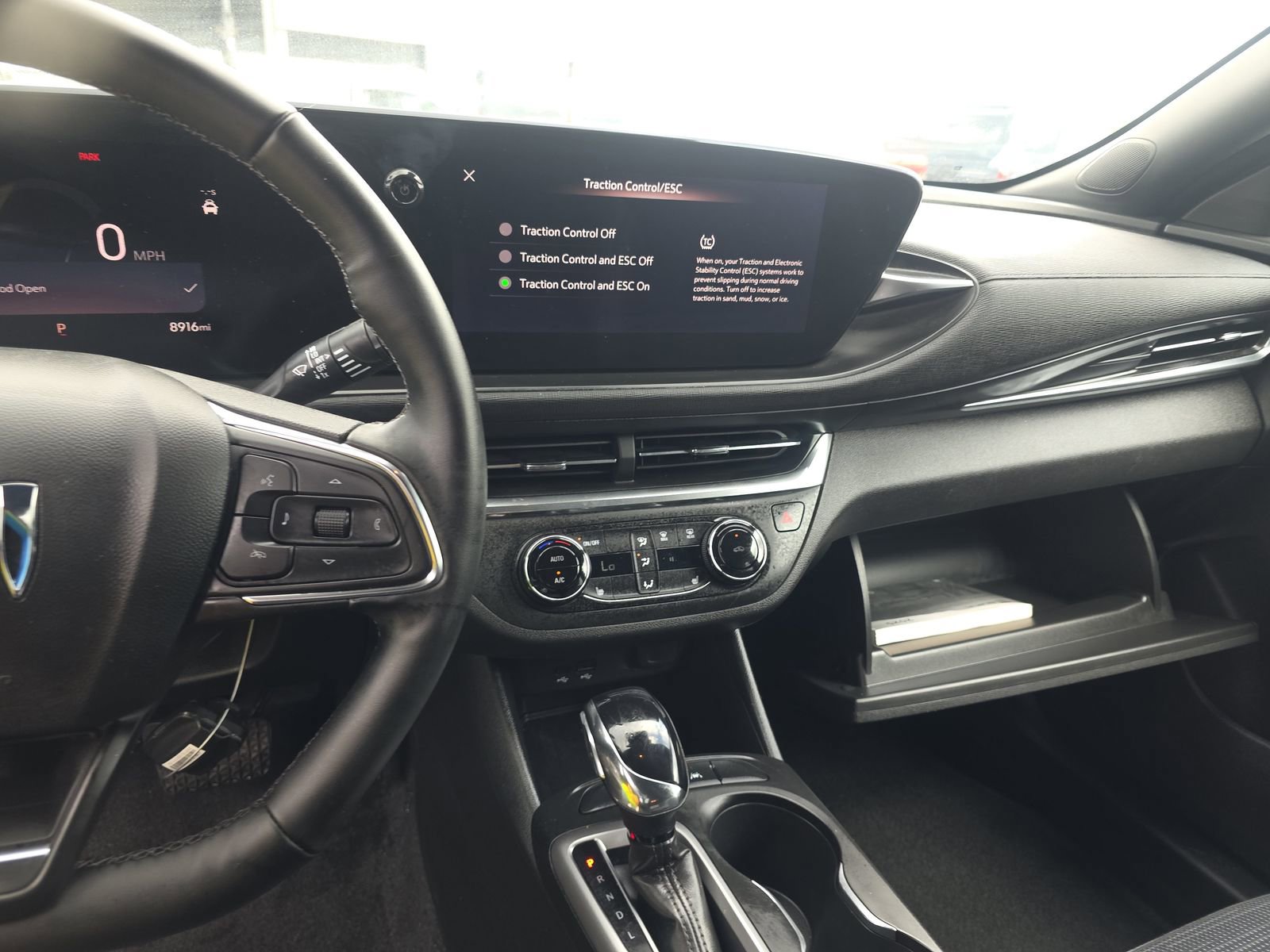 Used 2025 Buick Envista Preferred w/ Convenience I Package image 18