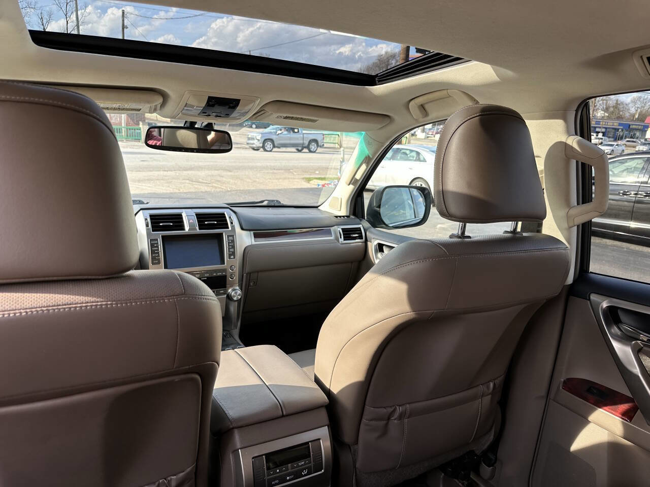 Used 2012 Lexus GX 460 image 19