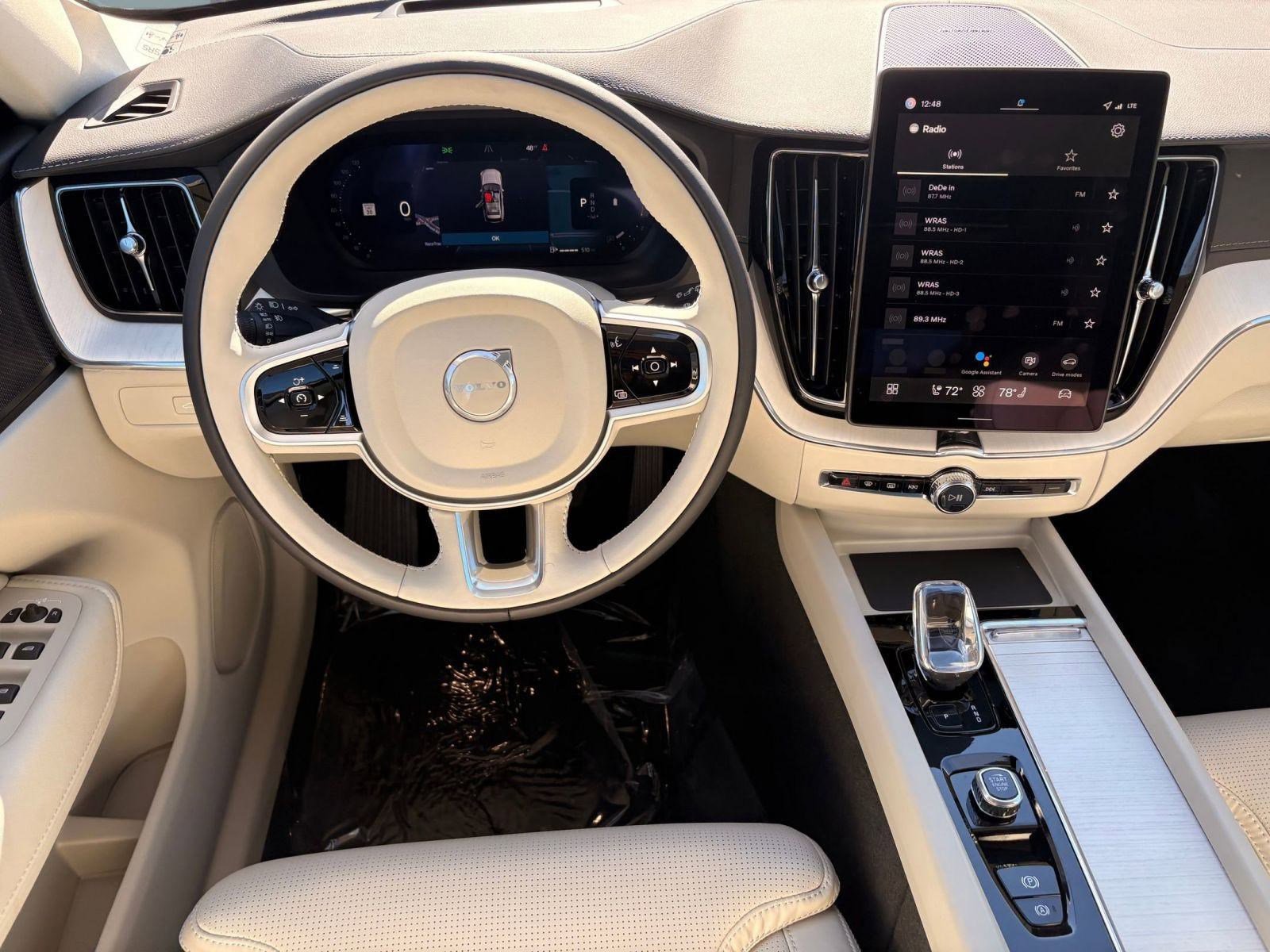 New 2026 Volvo XC60 B5 Ultra w/ Climate Package image 22