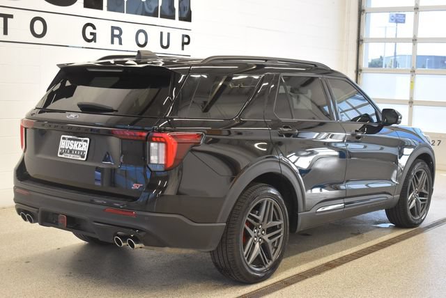 Used 2026 Ford Explorer ST w/ Sun And Sound Package AWD/4WD image 4