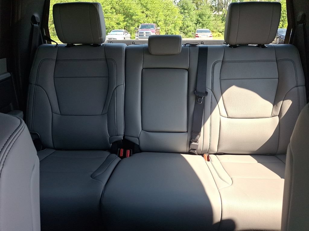 New 2026 Toyota Tundra Limited AWD/4WD image 14
