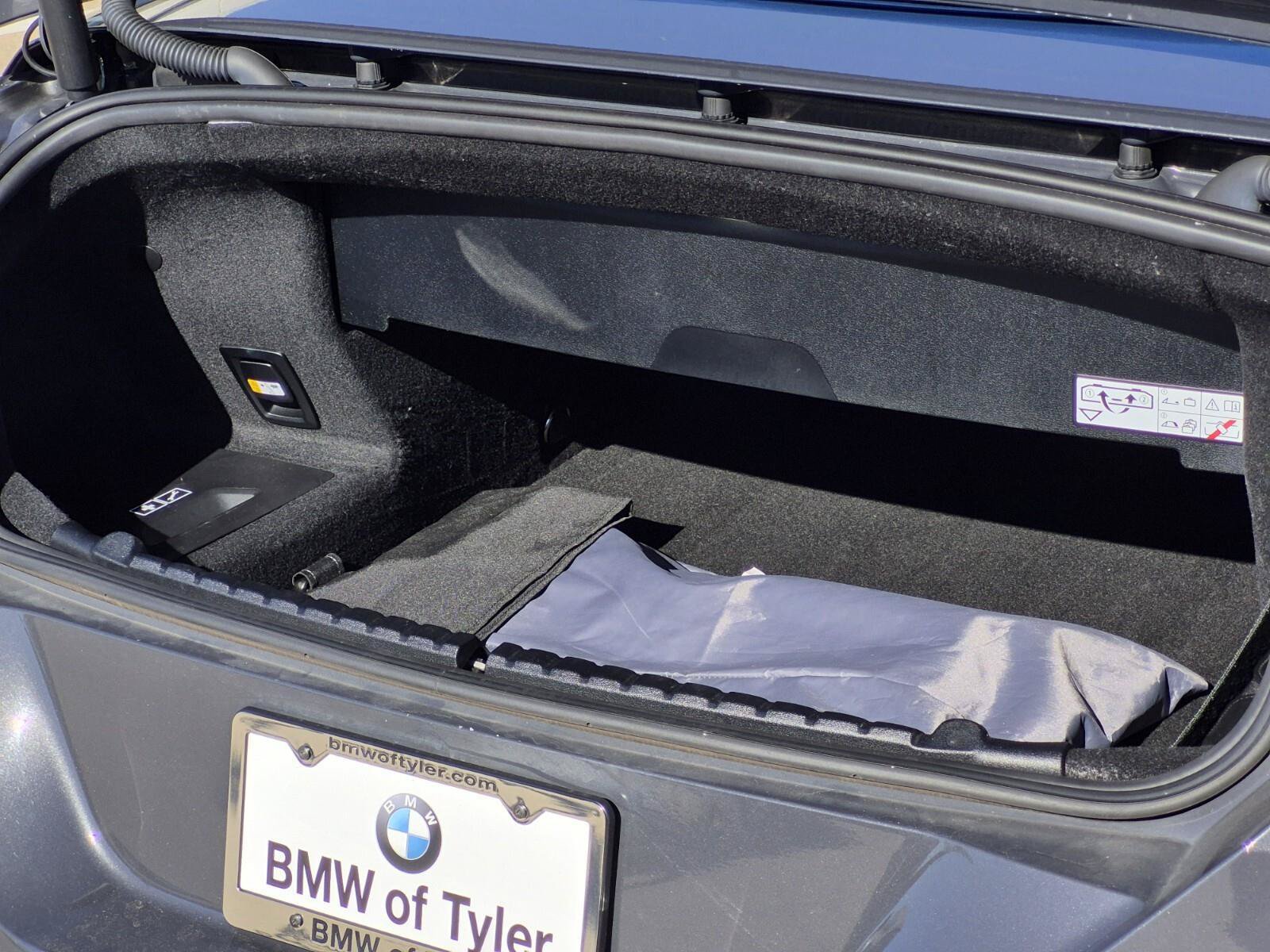 Used 2020 BMW M8 Convertible AWD/4WD image 8