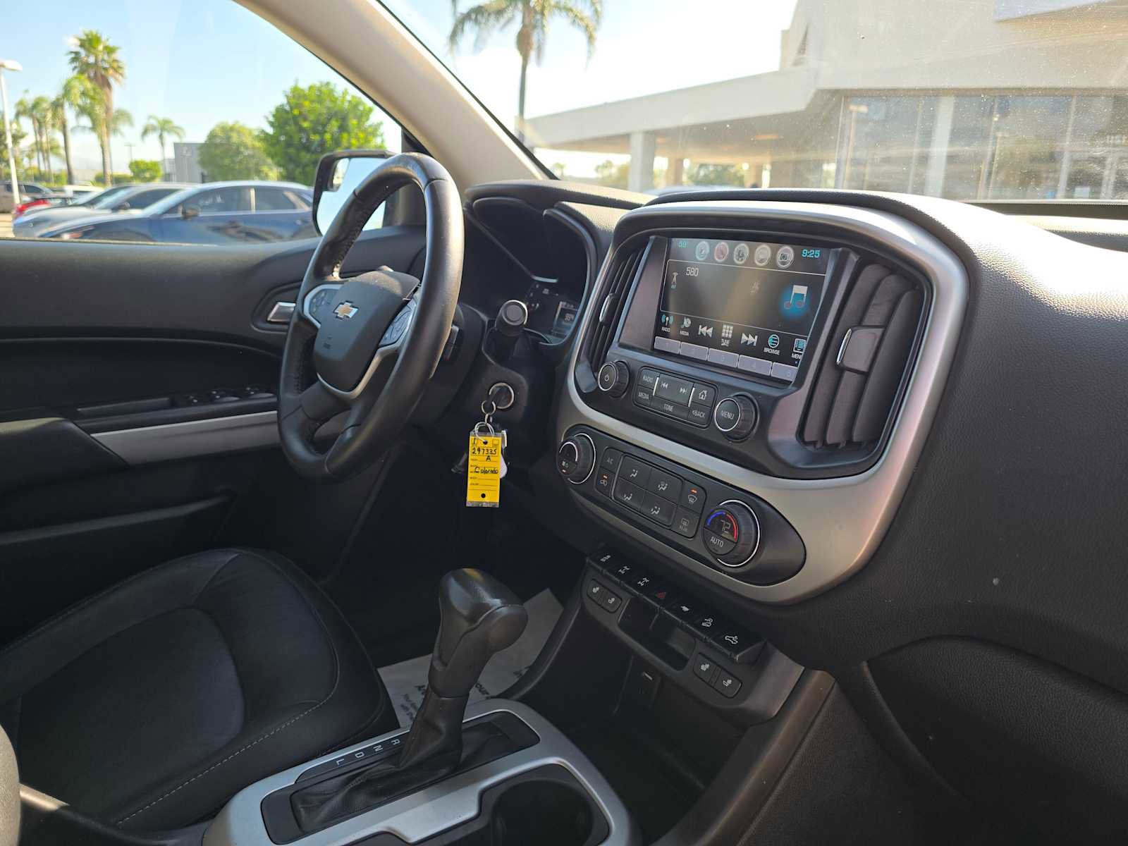 Used 2018 Chevrolet Colorado ZR2 image 10