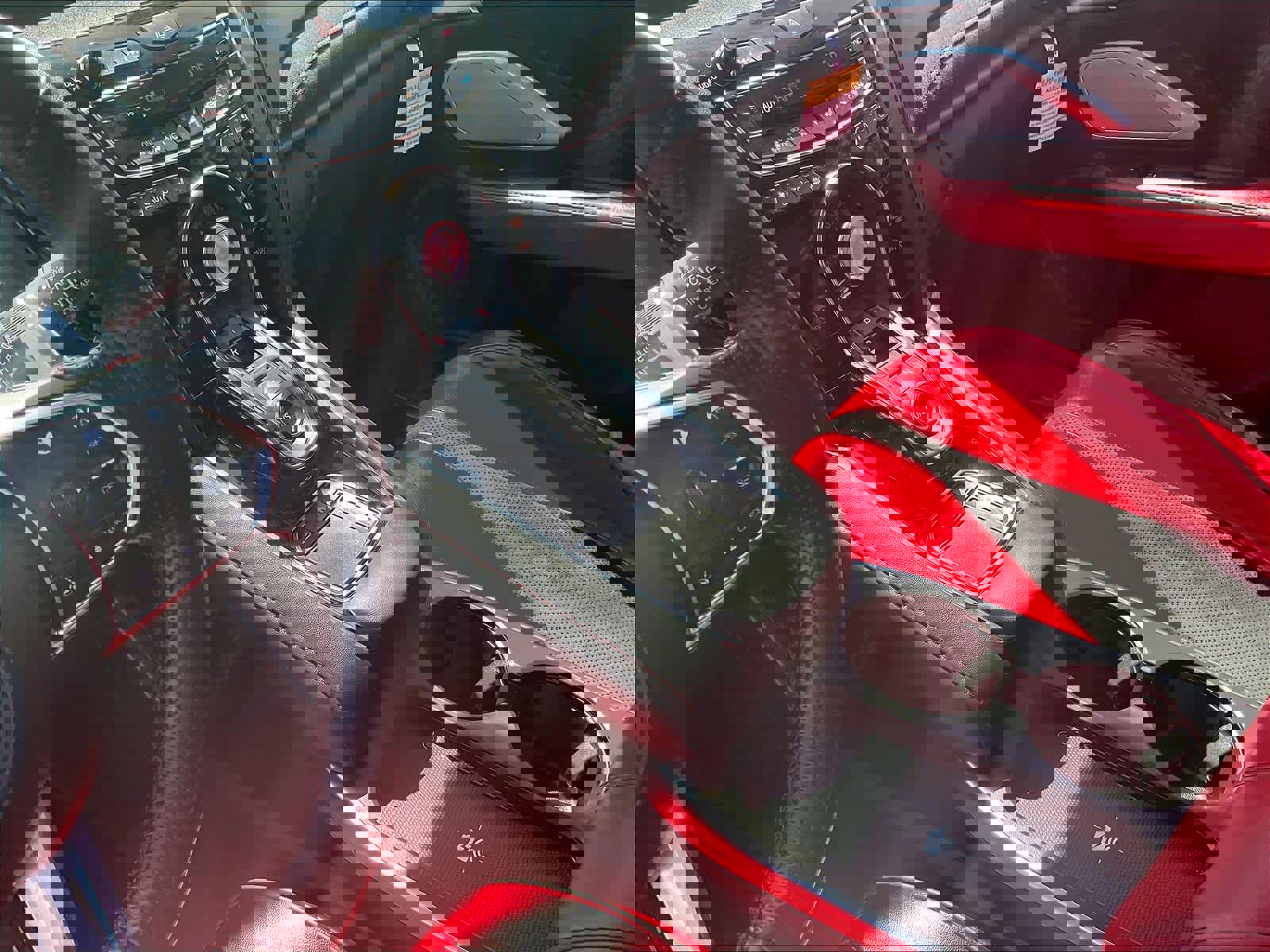 Used 2025 Acura RDX A-Spec image 18