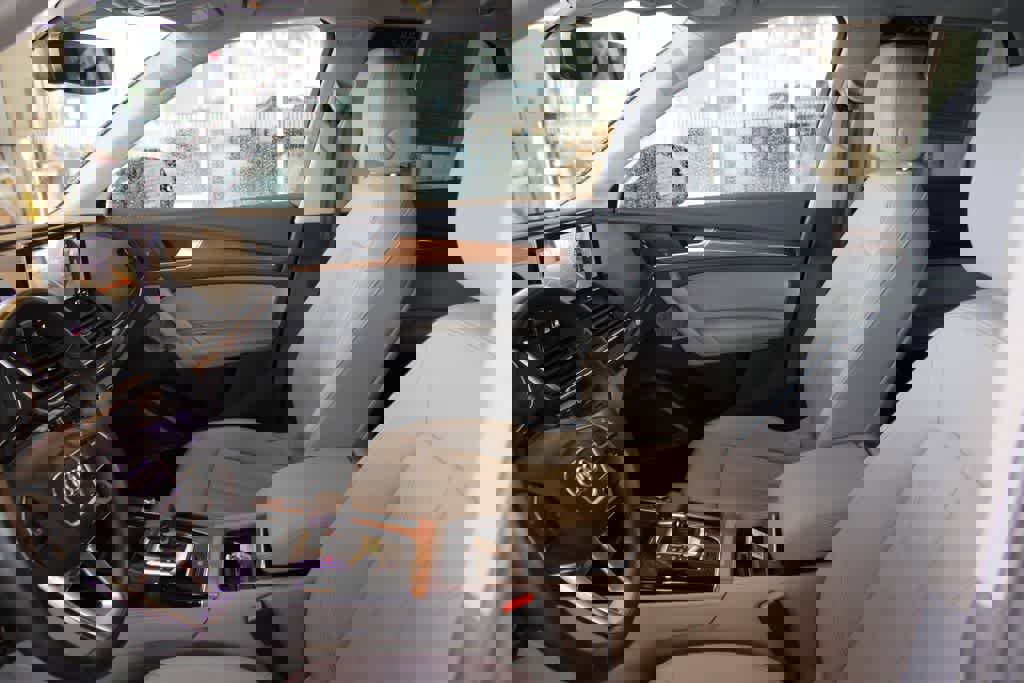 Used 2022 Audi Q5 2.0T Premium Plus w/ Premium Plus Package AWD/4WD image 19