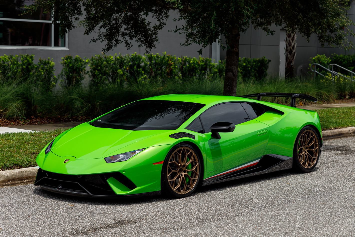Used 2018 Lamborghini Huracan Performante AWD/4WD image 26