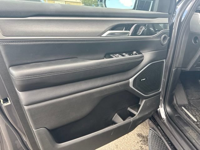 New 2026 Jeep Grand Wagoneer 4WD image 18