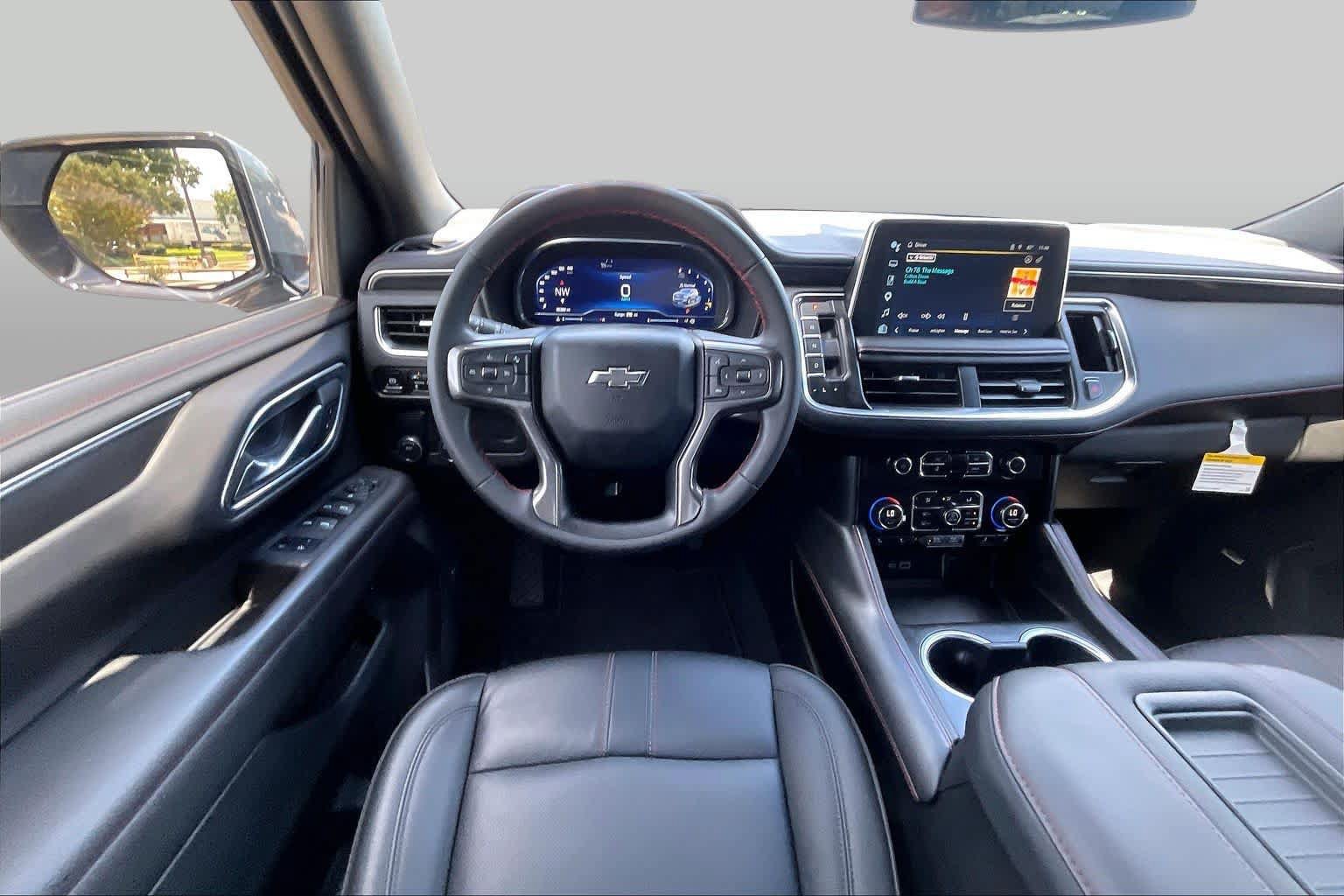 Used 2024 Chevrolet Suburban RST RWD image 6