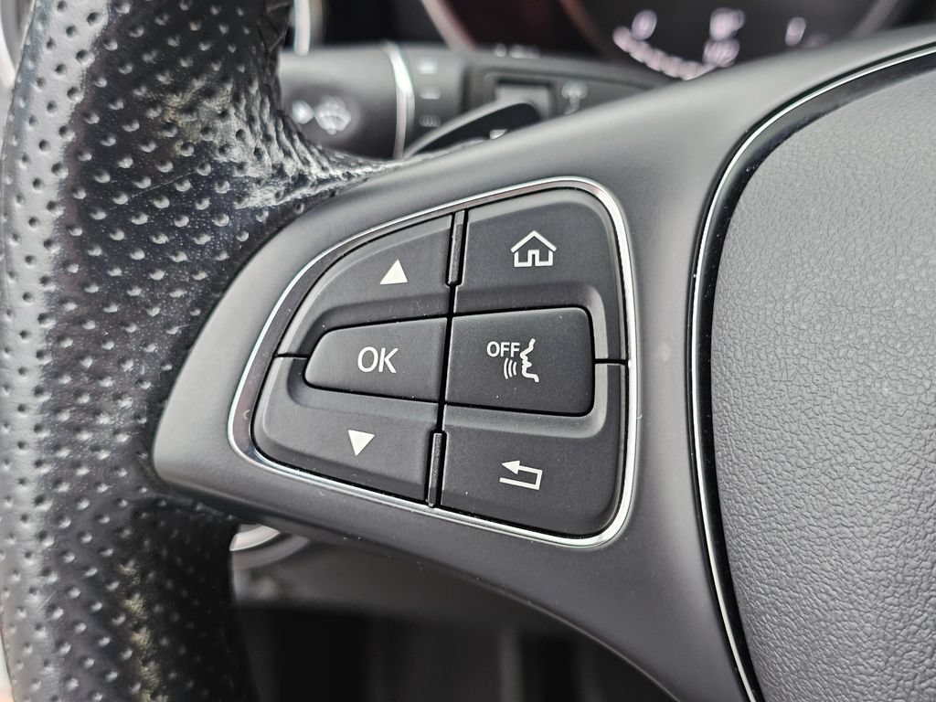 Used 2019 Mercedes-Benz GLC 300 4MATIC image 28