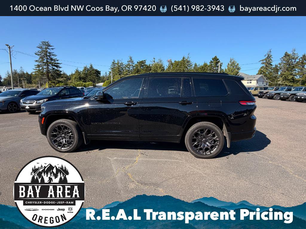 Used 2024 Jeep Grand Cherokee L Summit AWD/4WD image 10