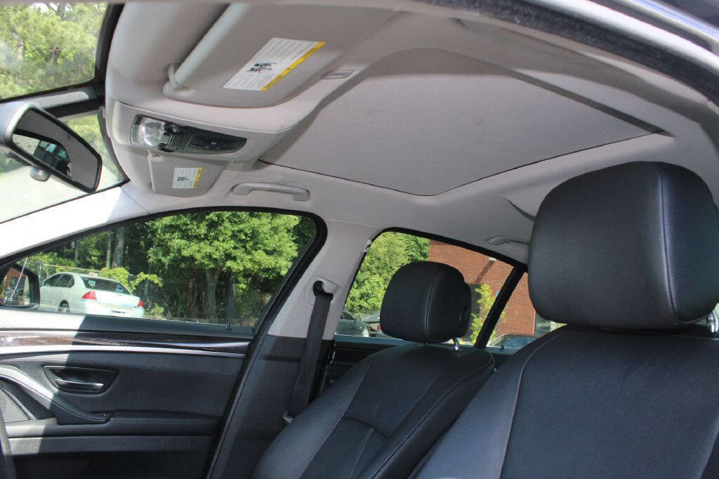 Used 2013 BMW 528i xDrive Sedan AWD/4WD image 11