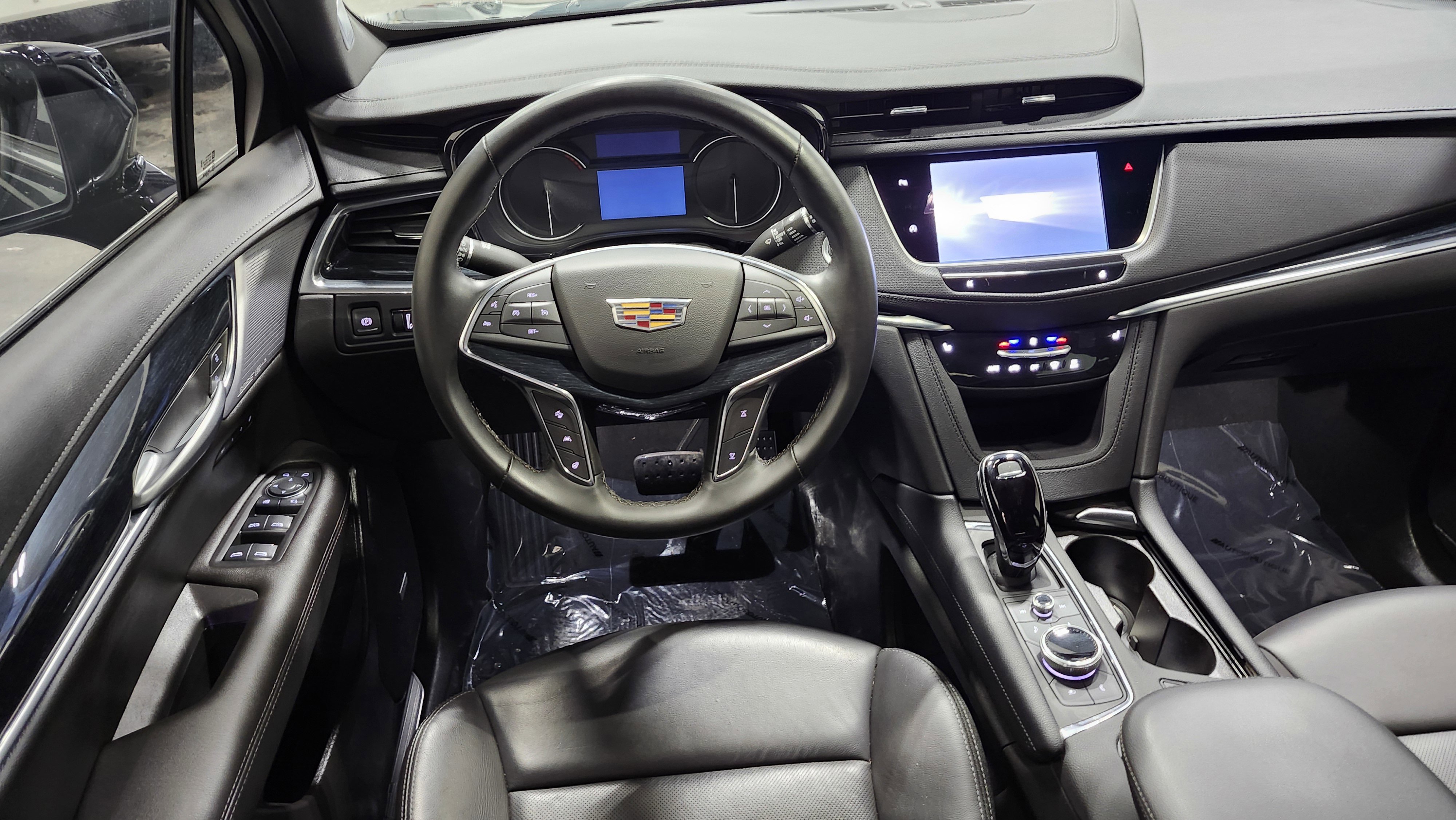 Used 2025 Cadillac XT5 Premium Luxury image 29