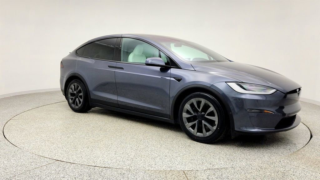Used 2023 Tesla Model X AWD/4WD image 3