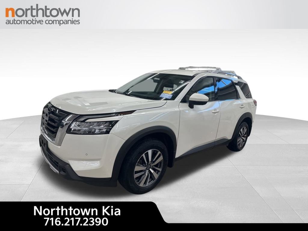 Used 2024 Nissan Pathfinder SL AWD/4WD image 1
