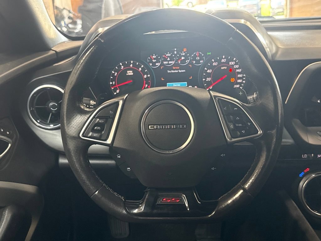 Used 2018 Chevrolet Camaro SS RWD image 18