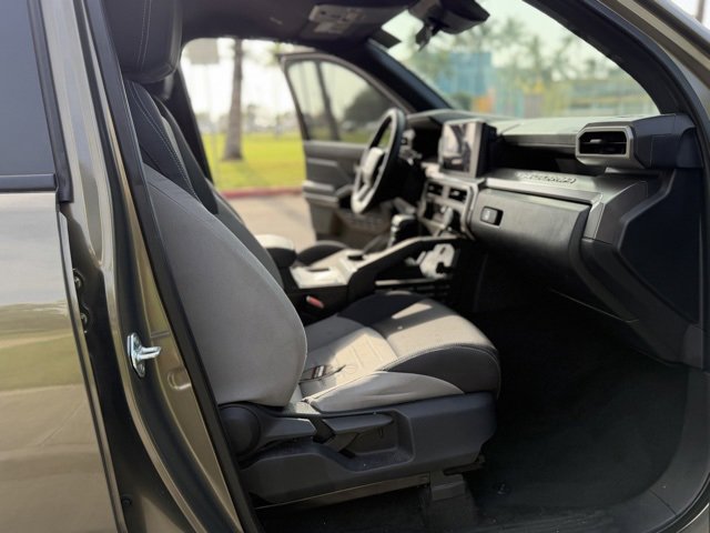 Used 2024 Toyota Tacoma TRD Sport image 11