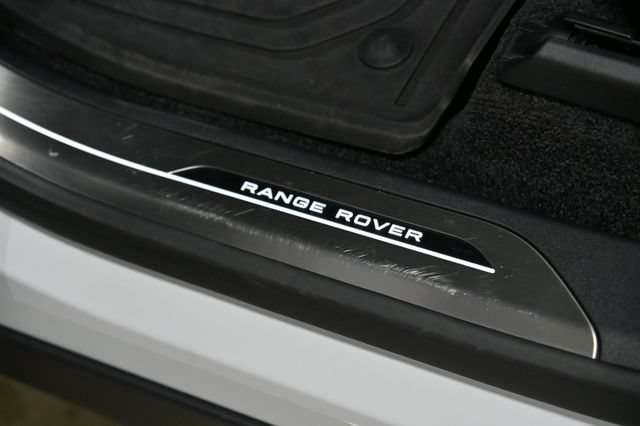 Used 2026 Land Rover Range Rover SE AWD/4WD image 21