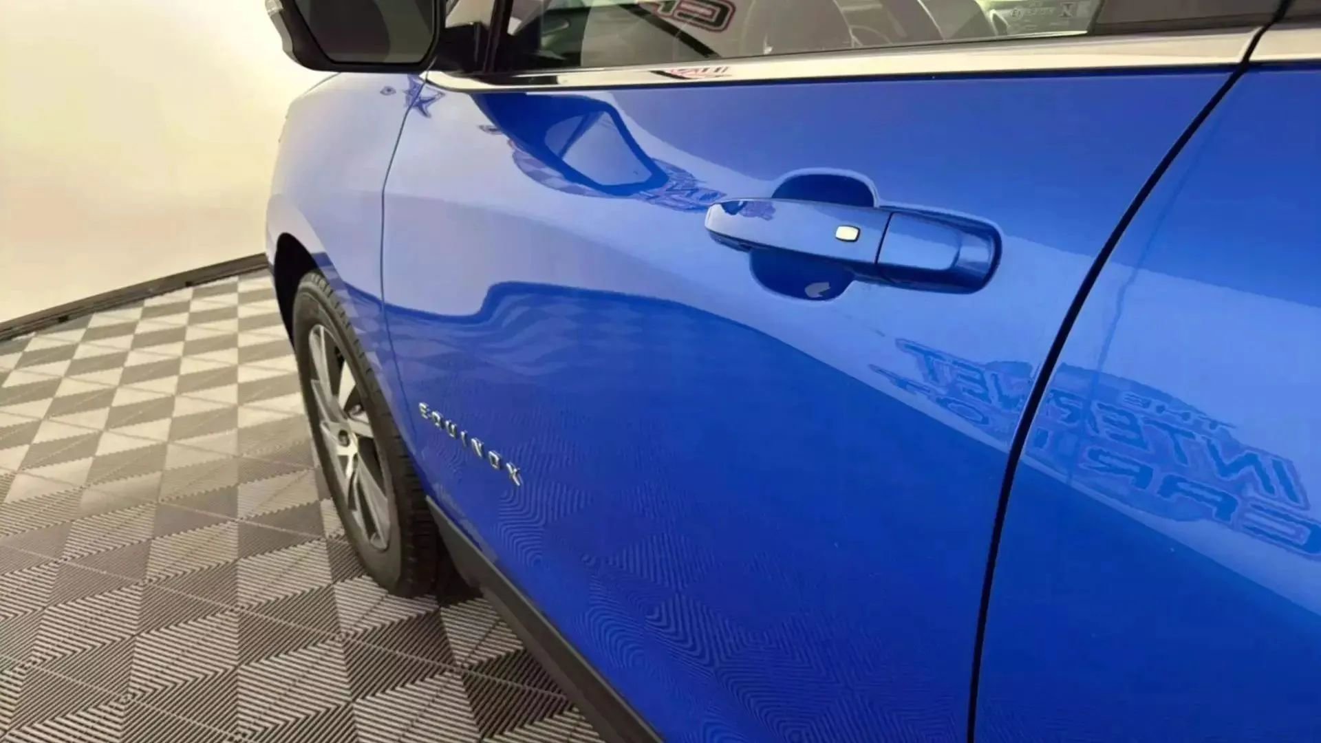 Used 2024 Chevrolet Equinox LT image 29