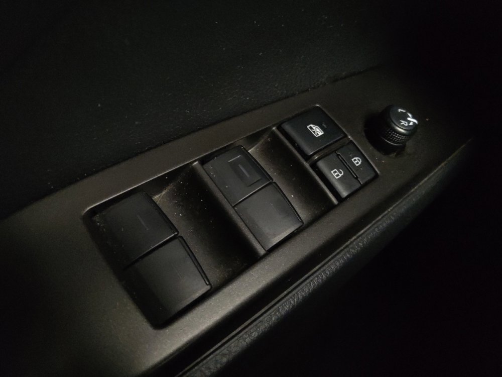 Used 2022 Toyota Camry LE image 27