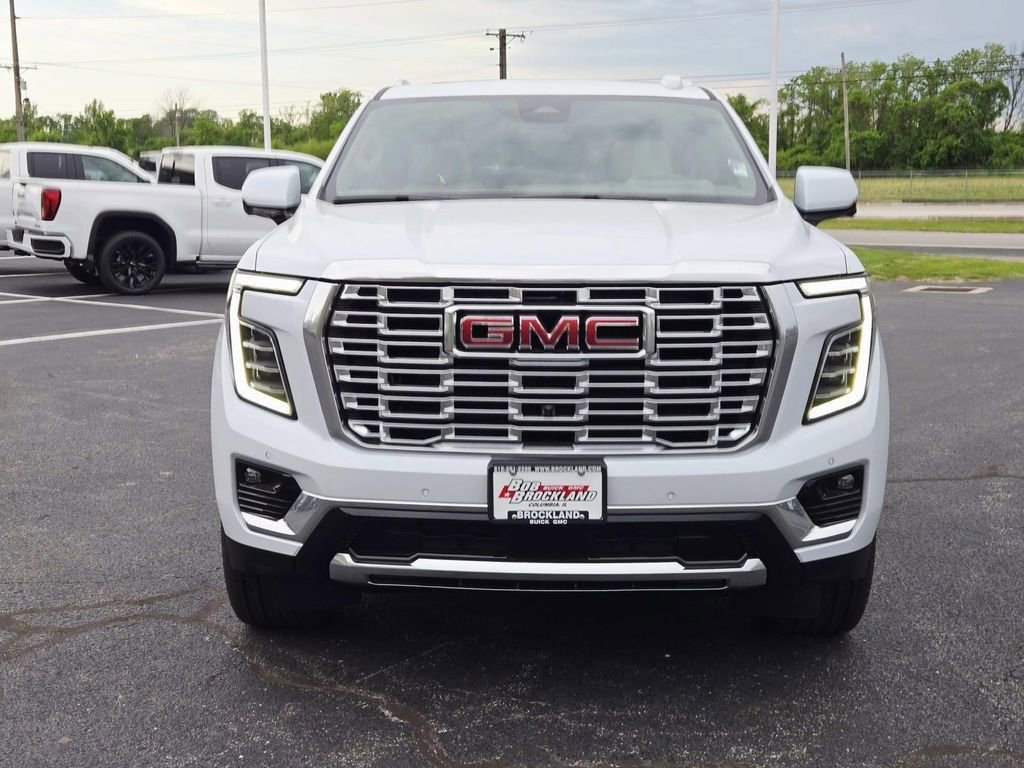New 2026 GMC Yukon Denali w/ Denali Reserve Package AWD/4WD image 8