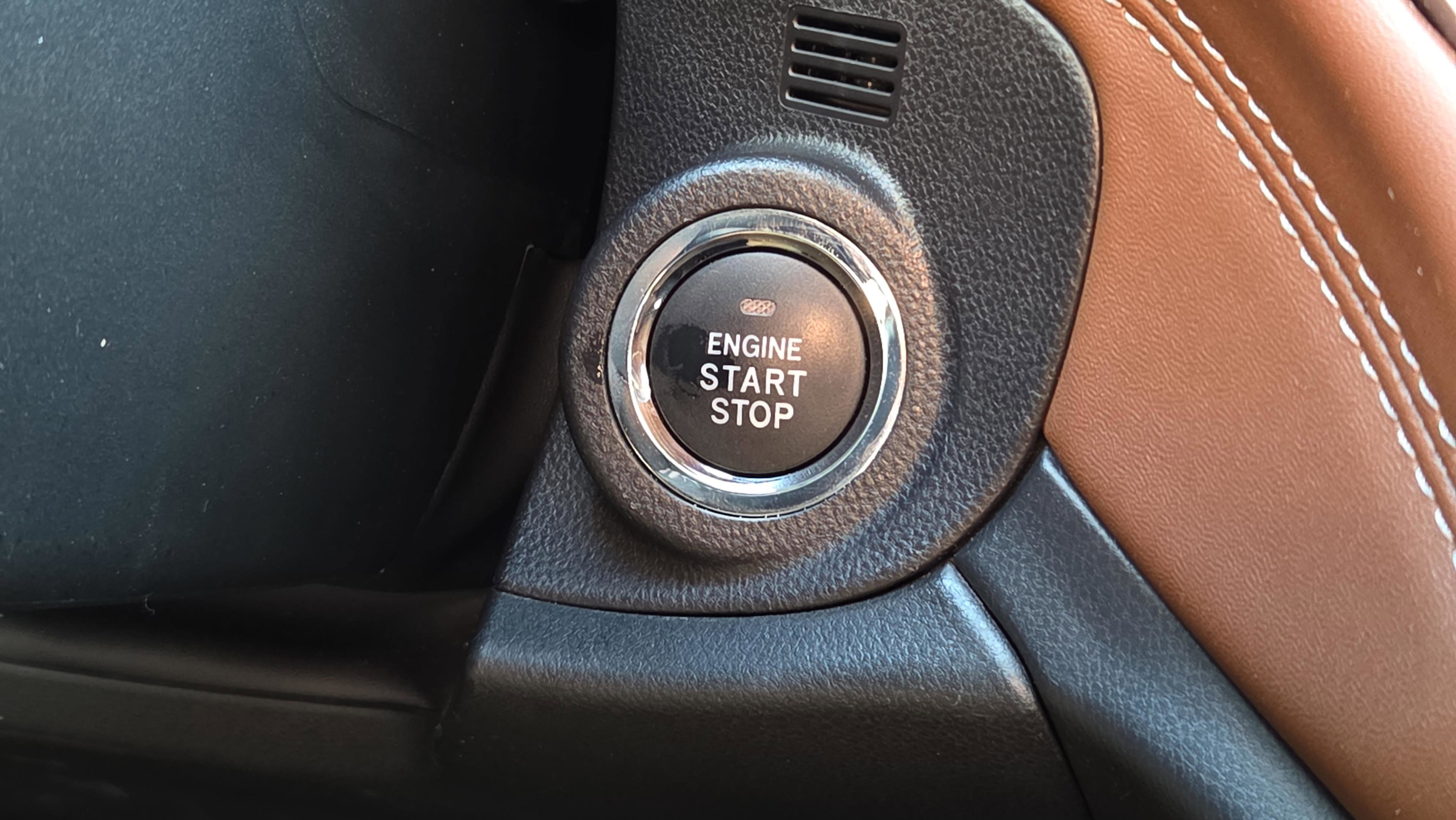 Used 2025 Subaru Outback Touring XT w/ Popular Package #2 image 28