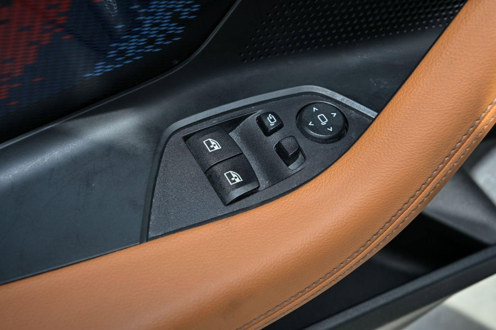 Used 2024 BMW 230i Coupe w/ Premium Package RWD image 20