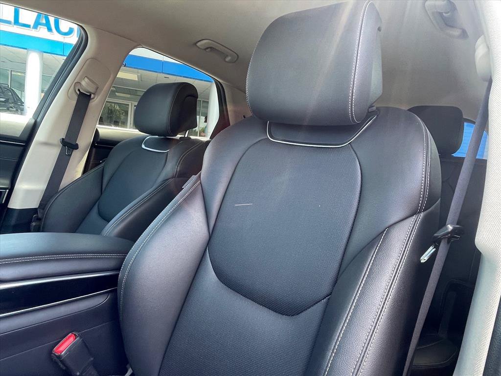 Used 2025 Genesis GV70 2.5T AWD/4WD image 21