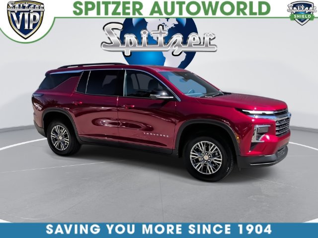 Used 2025 Chevrolet Traverse LT w/ Driver Confidence Package FWD image 3