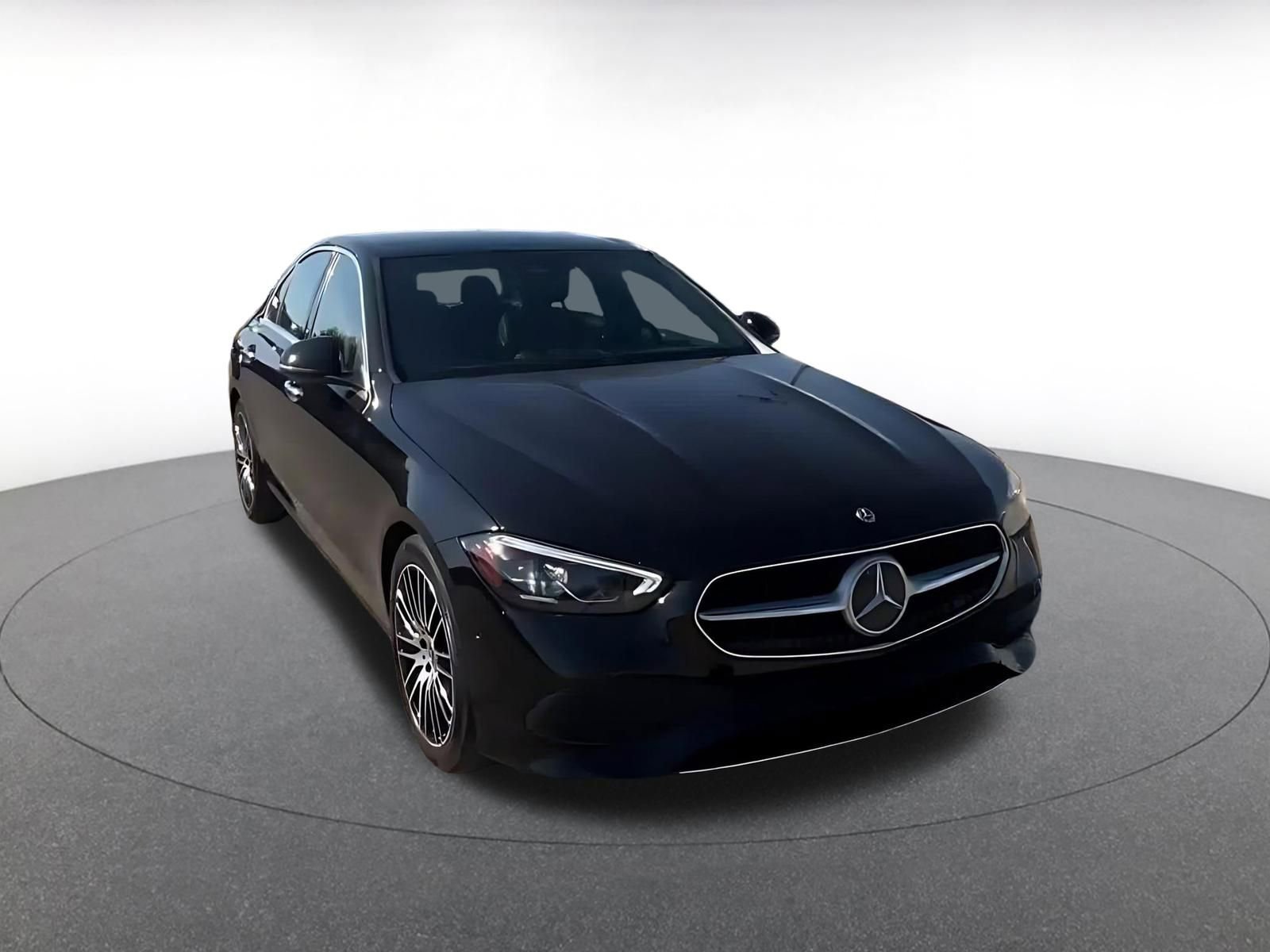 Used 2024 Mercedes-Benz C 300 Sedan image 3