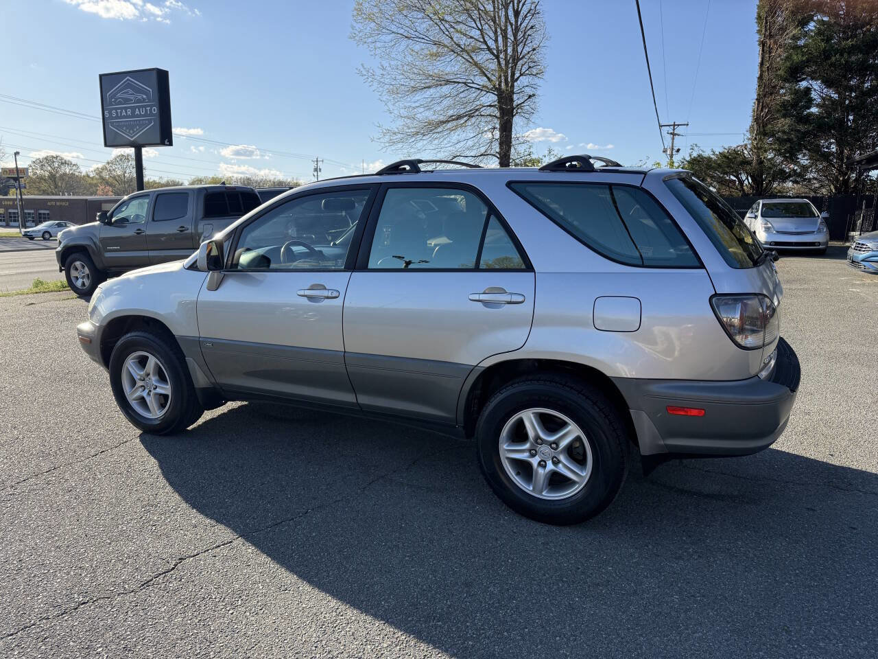 Used 2001 Lexus RX 300 Base 2WD 4dr SUV image 7