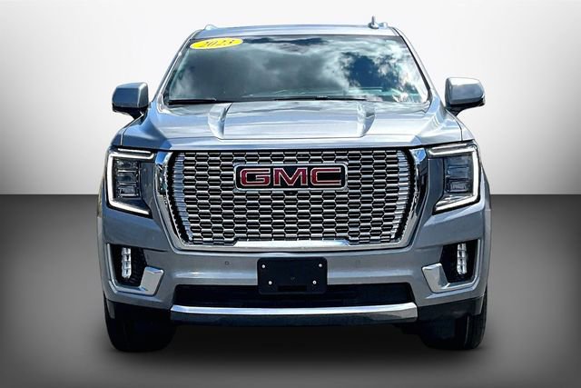 Used 2023 GMC Yukon Denali AWD/4WD image 3