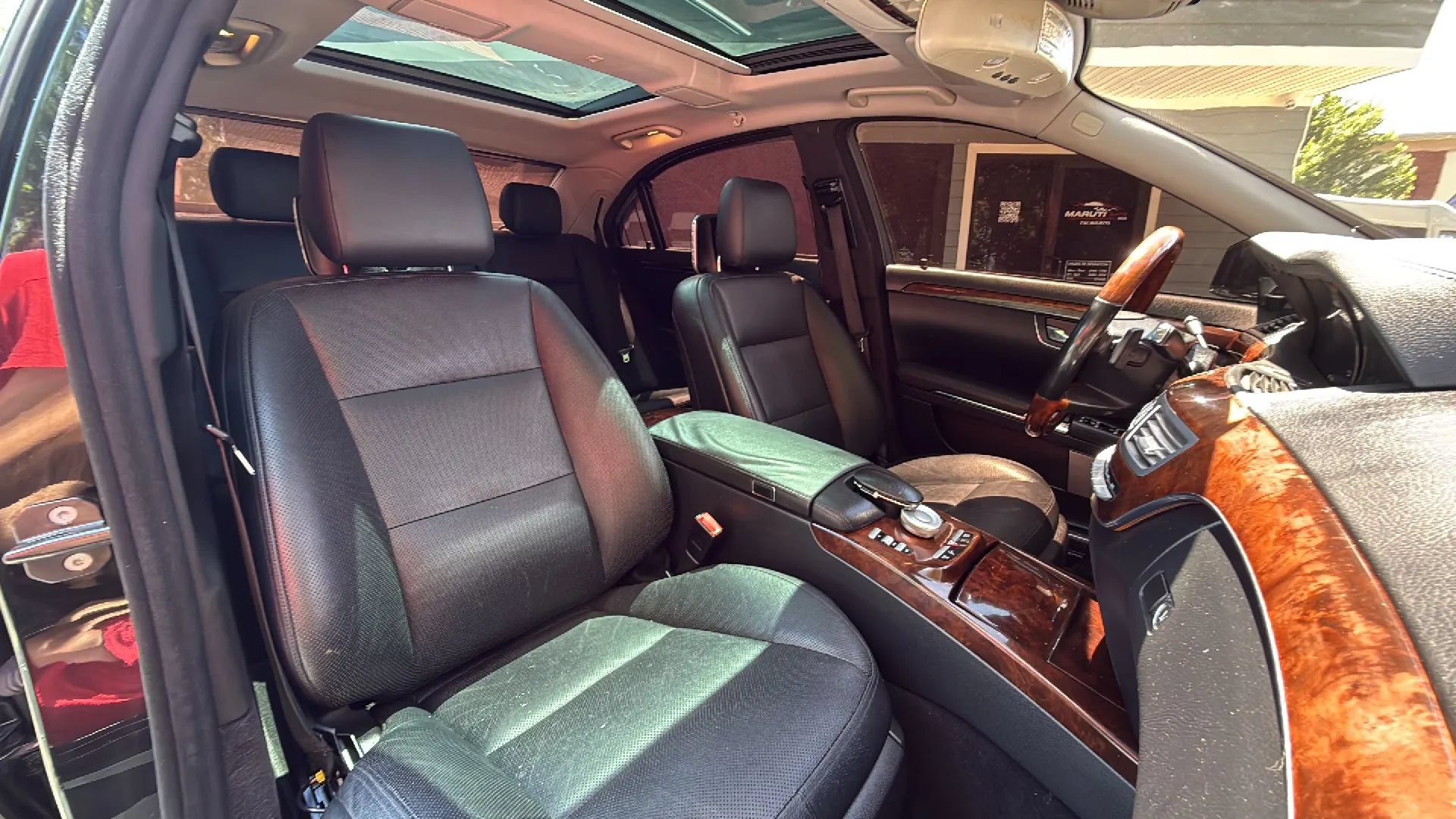 Used 2011 Mercedes-Benz S 550 4MATIC image 25