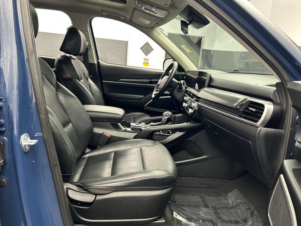 Used 2024 Kia Telluride S w/ S Sunroof Package FWD image 43