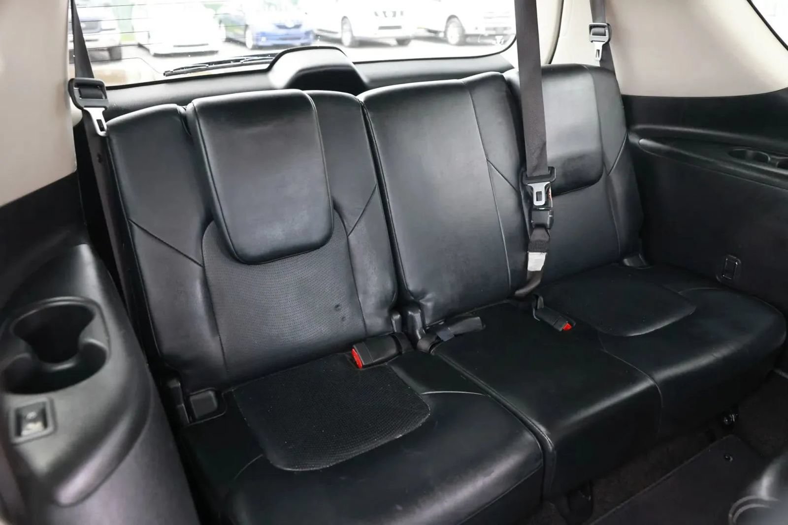 Used 2019 Nissan Armada Platinum w/ Captain's Chairs Package RWD image 18