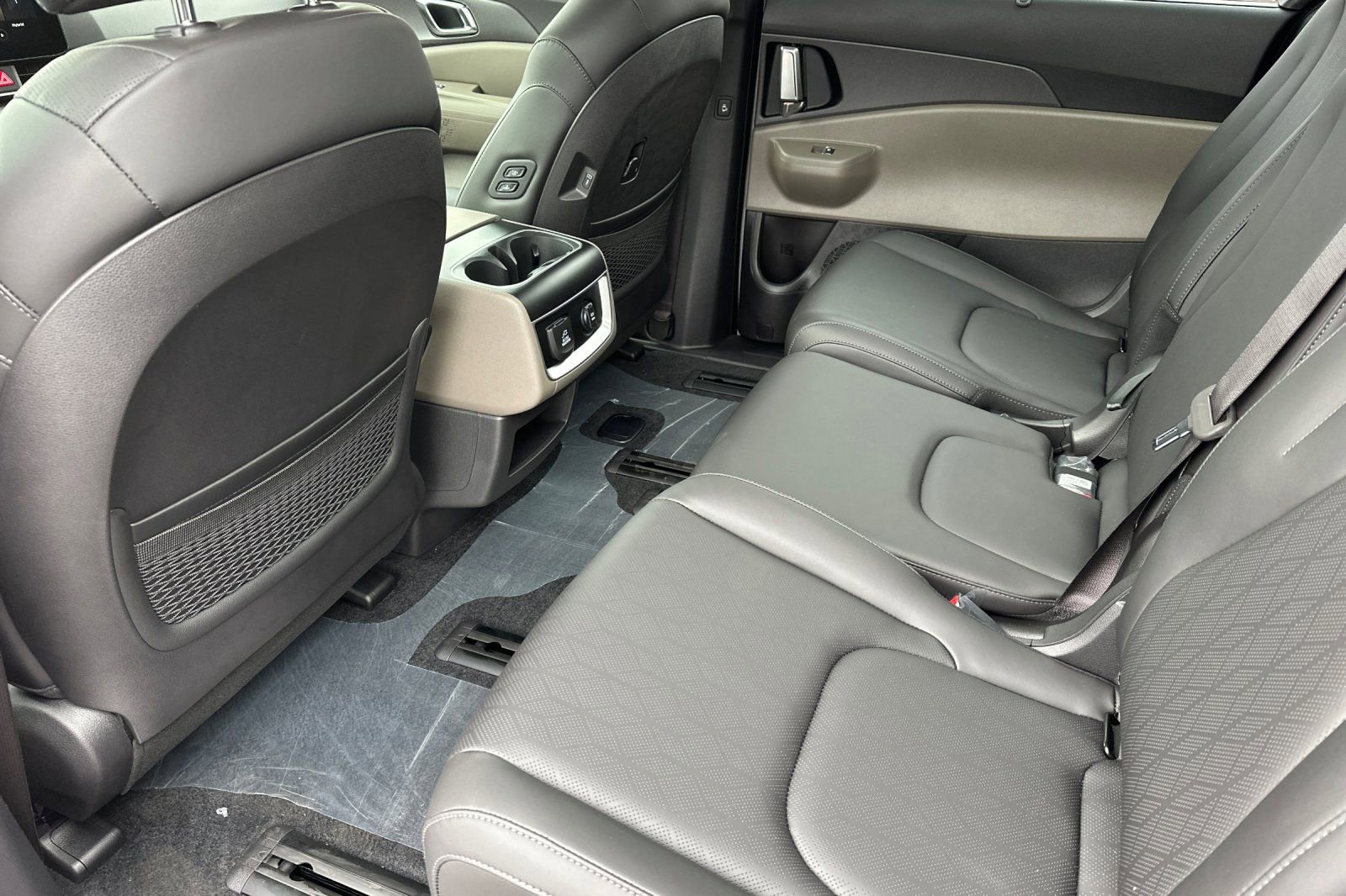 New 2026 Kia Carnival SX image 12