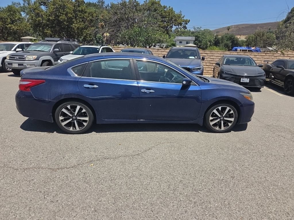Used 2018 Nissan Altima 2.5 SR FWD image 6