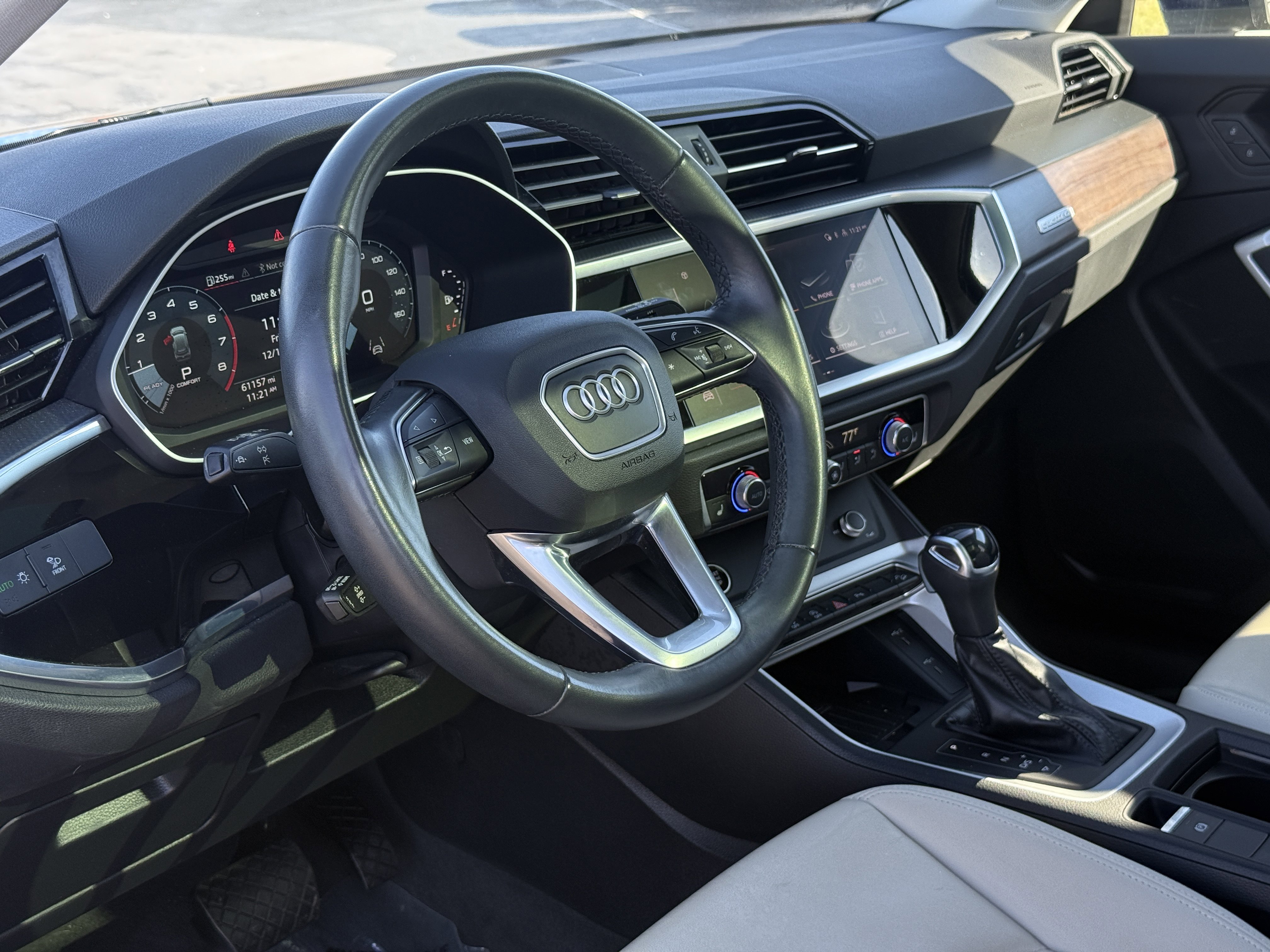 Used 2024 Audi Q3 2.0T Premium w/ Convenience Package image 12