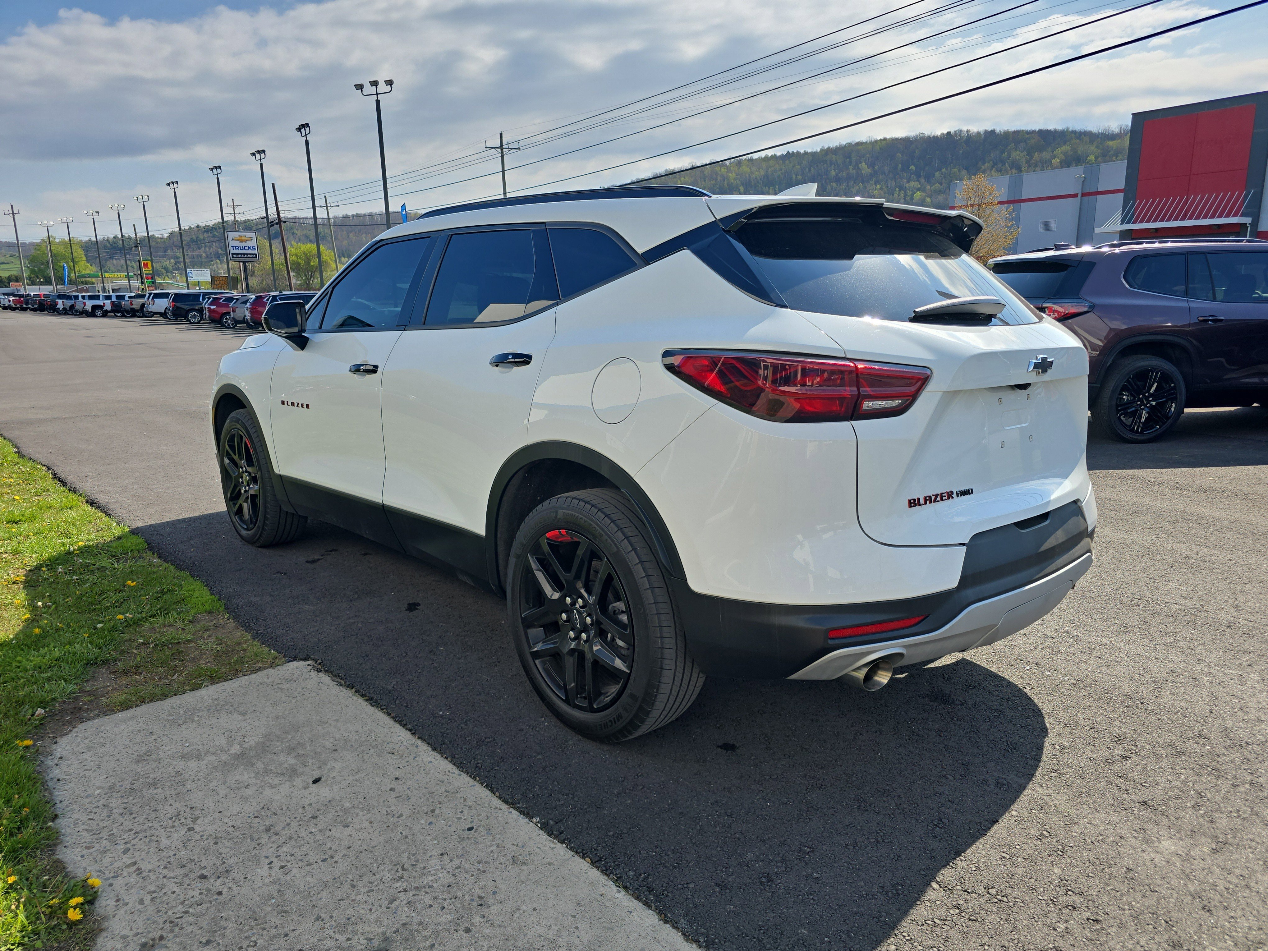 Used 2023 Chevrolet Blazer LT w/ Convenience Package AWD/4WD image 6