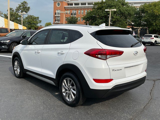 Used 2017 Hyundai Tucson SE Plus AWD/4WD image 2