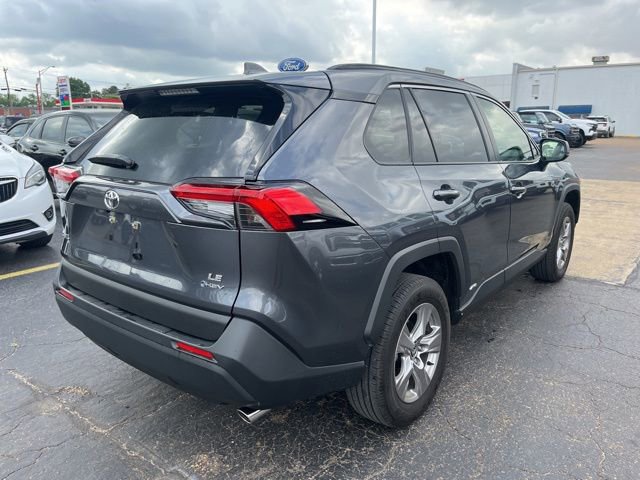Used 2025 Toyota RAV4 LE AWD/4WD image 4