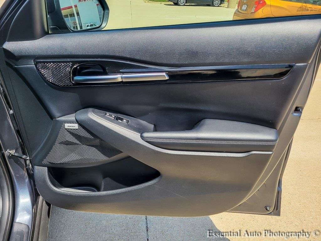 Used 2021 Kia Seltos SX w/ SX Sunroof Package image 23