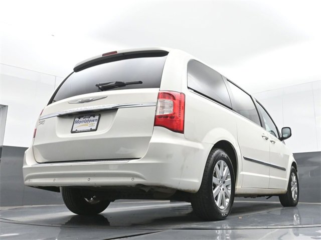 Used 2011 Chrysler Town & Country Touring-L w/ Entertainment Group #2 image 52