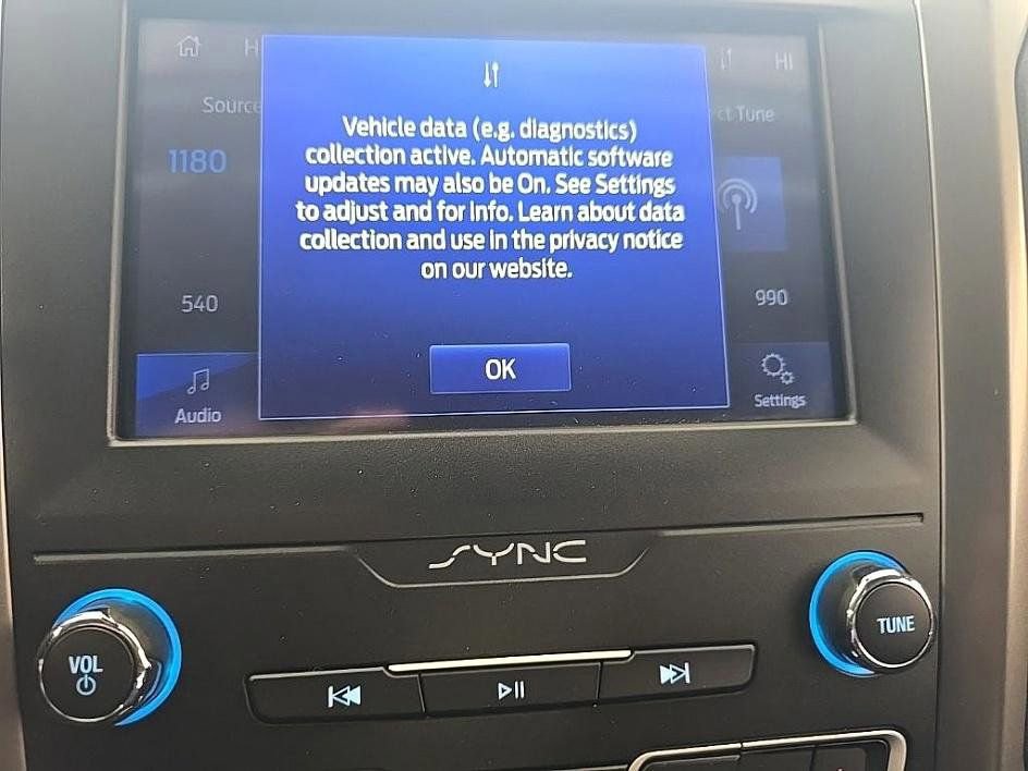 Used 2020 Ford Fusion SE image 20