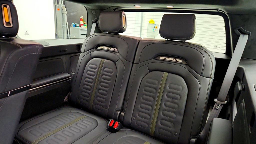 Used 2024 Rivian R1S Adventure image 22