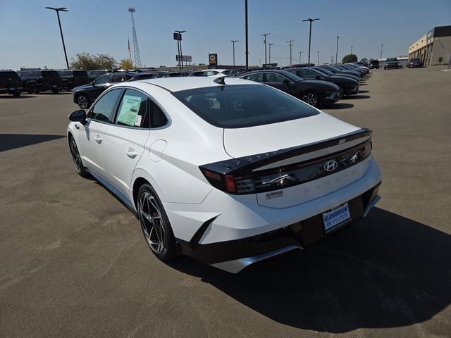 New 2026 Hyundai Sonata SEL AWD/4WD image 8
