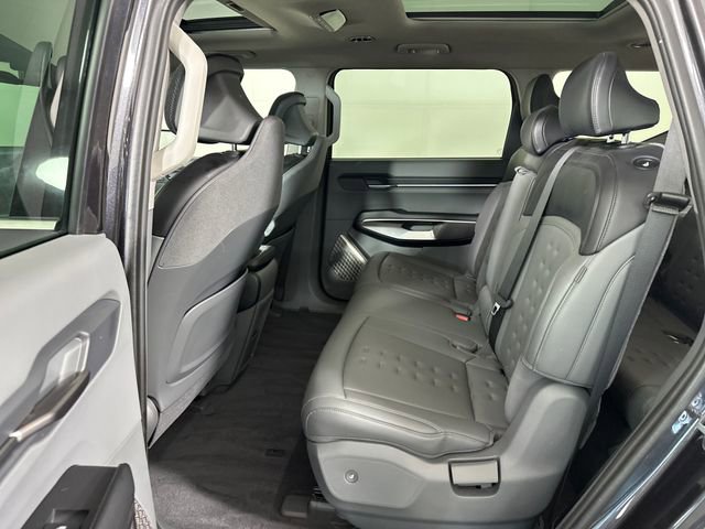 Used 2024 Kia EV9 Wind AWD/4WD image 25