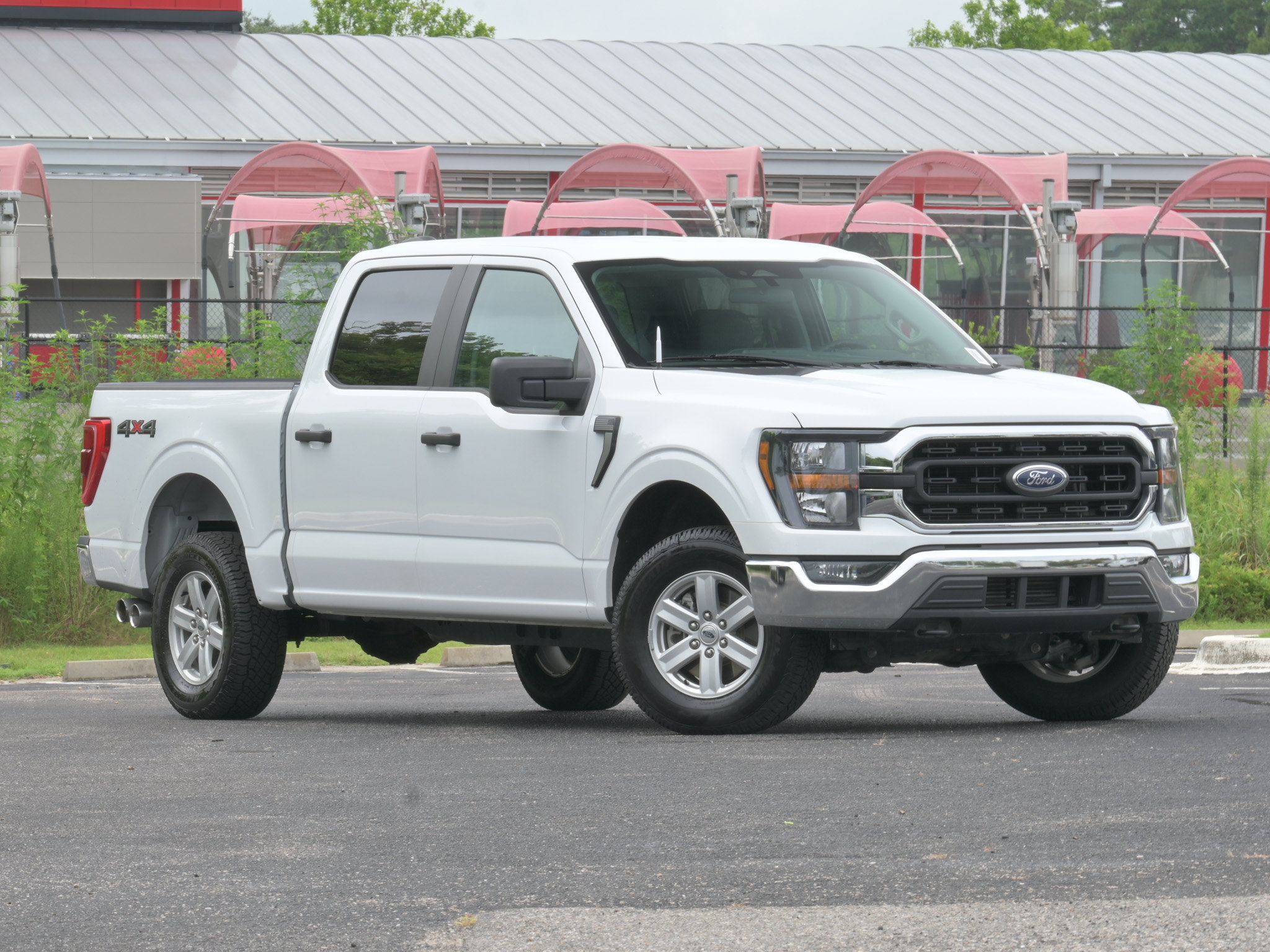 Used 2023 Ford F150 XLT AWD/4WD image 2