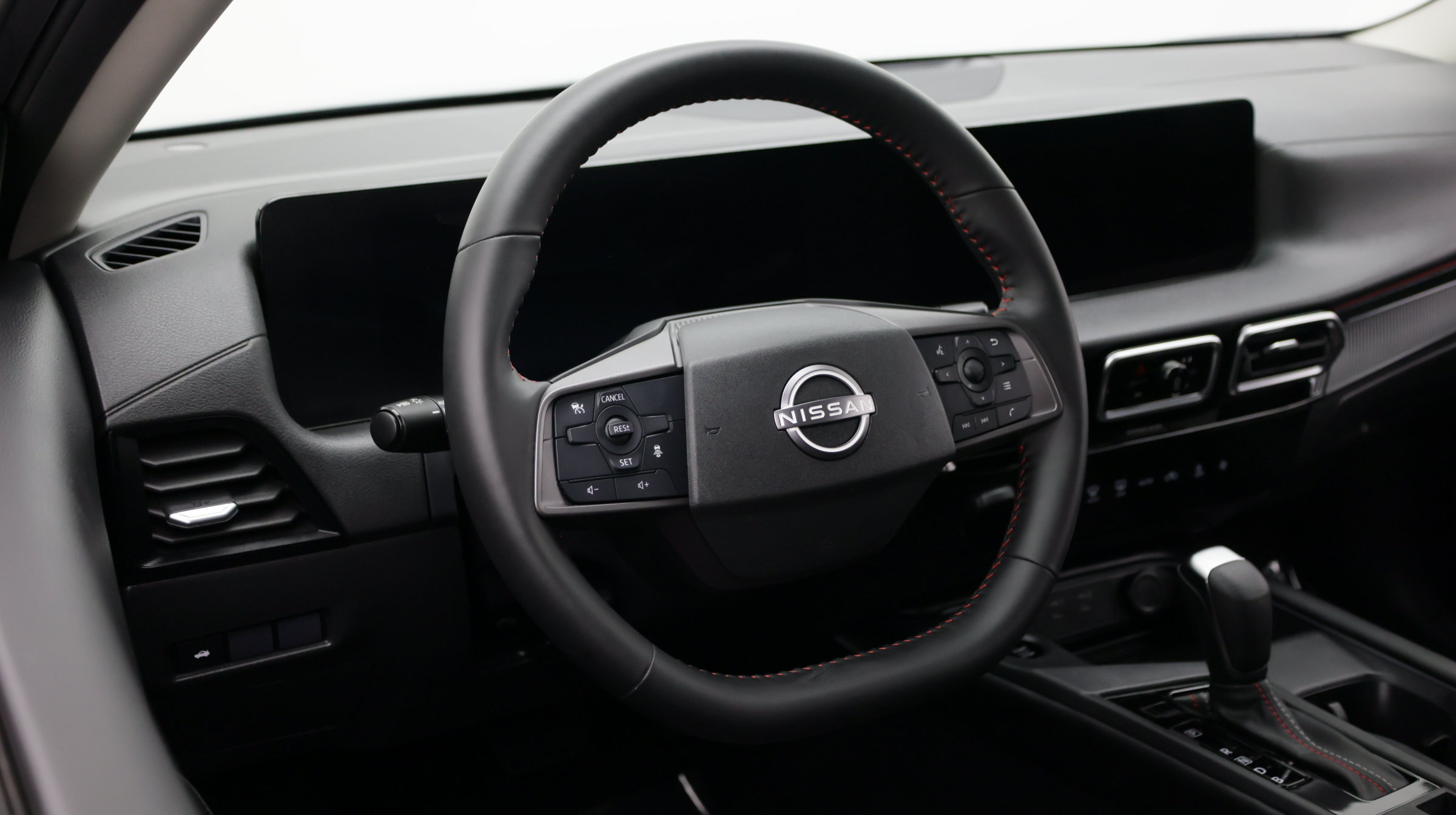 Used 2026 Nissan Sentra SR w/ Floor Mat Package FWD image 8