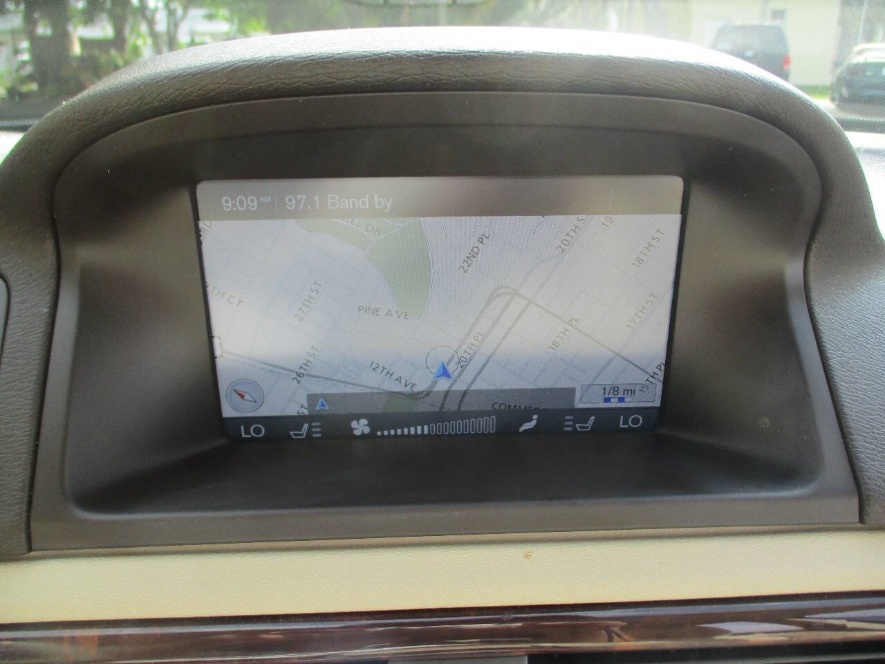 Used 2012 Volvo XC70 3.2 AWD/4WD image 18